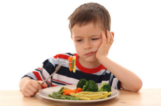 come convincere i bambini a mangiare cibi sani
